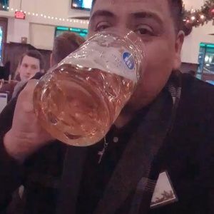 Meet your Posher, Julio